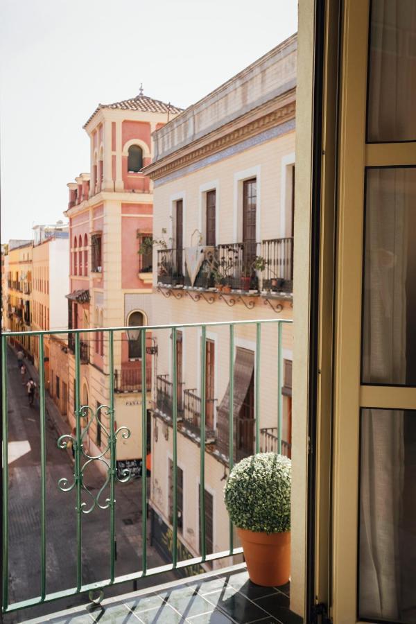 San Julian Apartment Seville Exterior photo